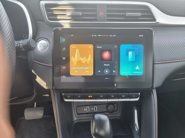 MG ZS (2024) — foto 15 van 36