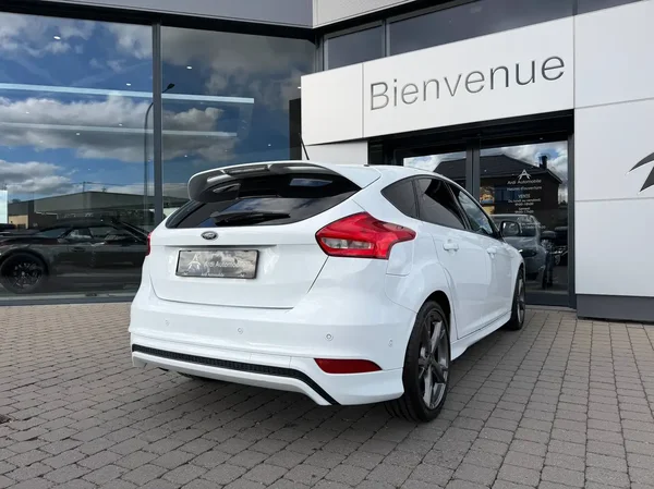 Ford Focus (2017) — foto 15 van 20