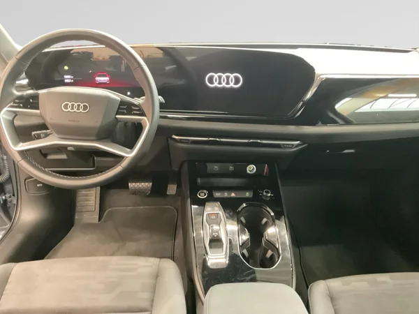 AUDI A5 Avant (2025) — foto 2 van 24