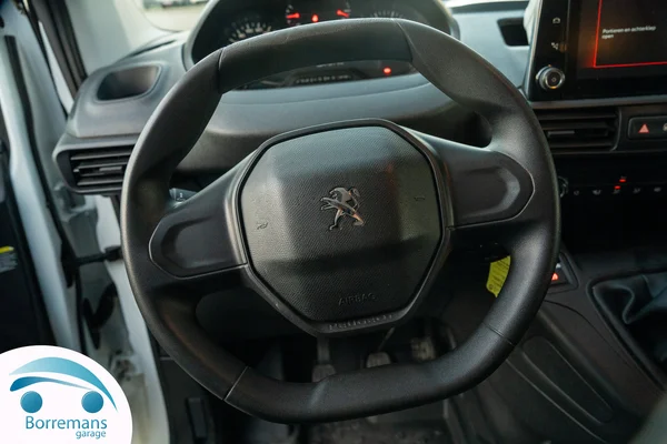 Peugeot Partner (2021) — foto 6 van 22