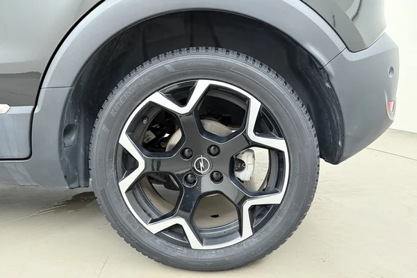 Opel Crossland (2022) — foto 15 van 18