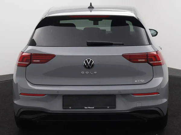 VOLKSWAGEN Golf VIII (2026) — foto 18 van 23