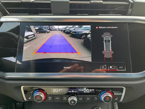 AUDI Q3 (2024) — foto 6 van 22