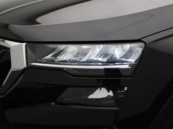 Škoda Karoq (2022) — foto 6 van 40