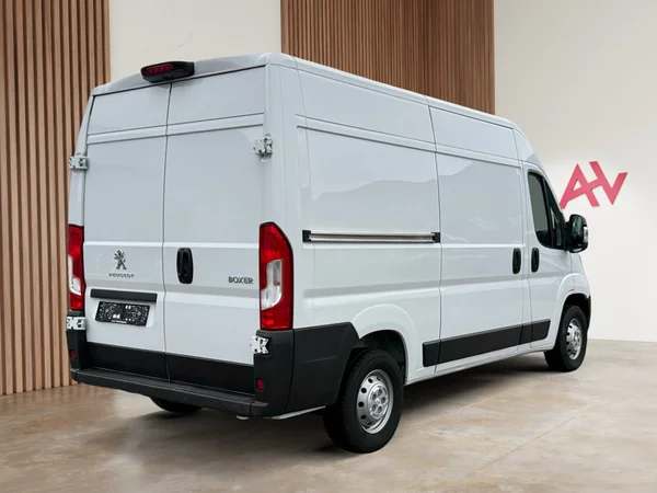 Peugeot Boxer (2023) — foto 22 van 26