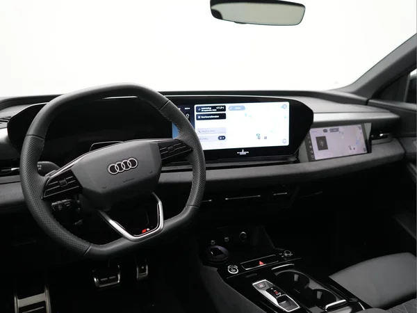 AUDI Q6 e-tron (2026) — foto 6 van 32