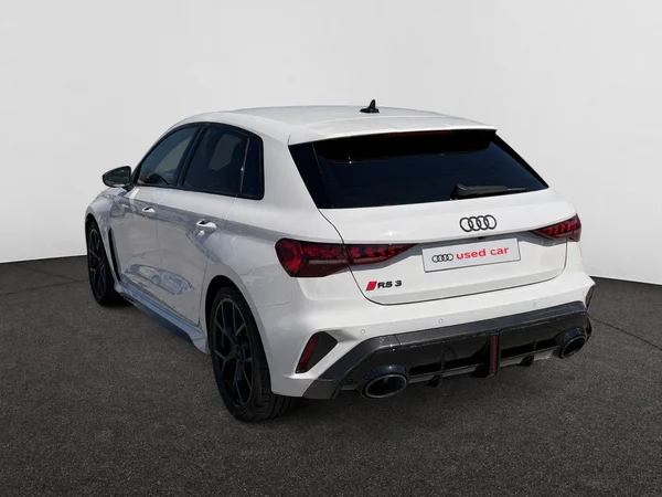AUDI RS3 Sportback (2025) — foto 10 van 15