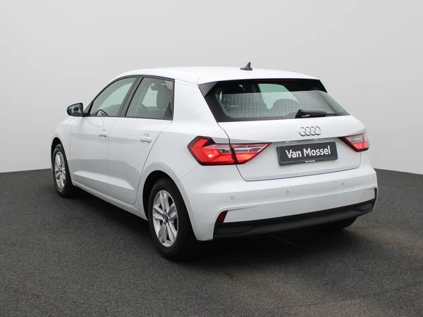 Audi A1 Sportback (2023) — foto 12 van 40