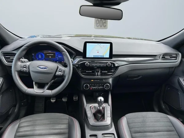 FORD Kuga (2021) — foto 5 van 31