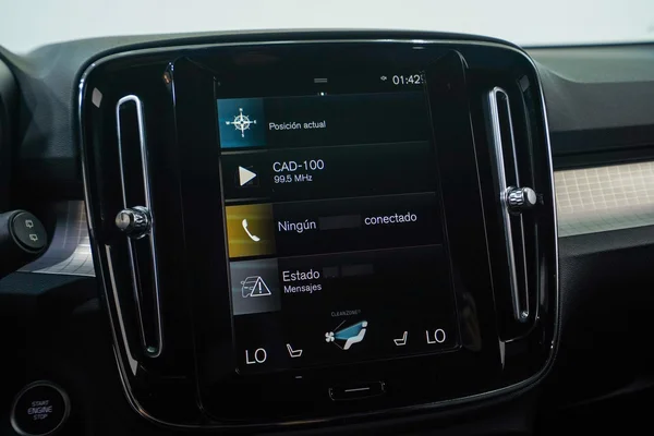 Volvo XC40 PHEV (2022) — foto 19 van 42