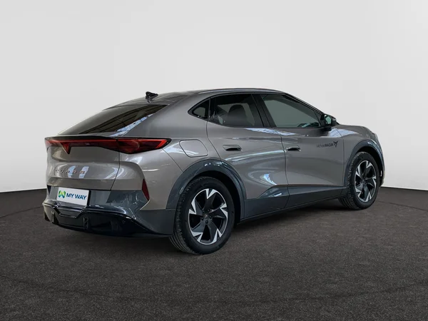 CUPRA Tavascan (2024) — foto 12 van 22