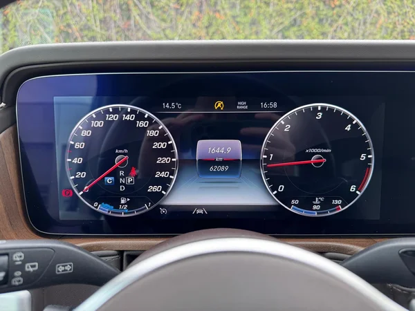 Mercedes-Benz G-Klasse (2022) — foto 4 van 28