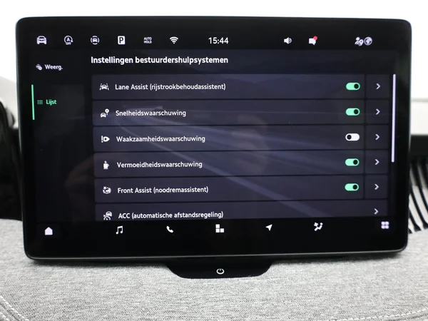 SKODA Superb Combi Dsl (2024) — foto 14 van 24