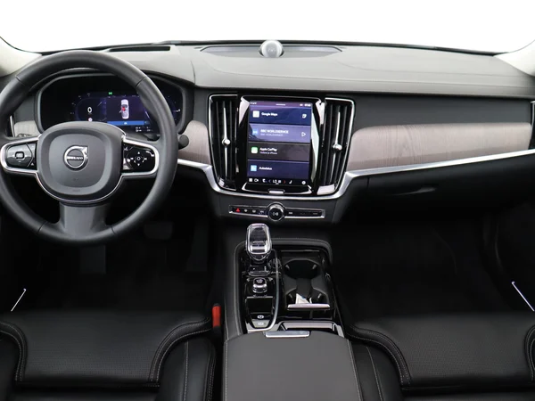 VOLVO S90 (2023) — foto 33 van 33