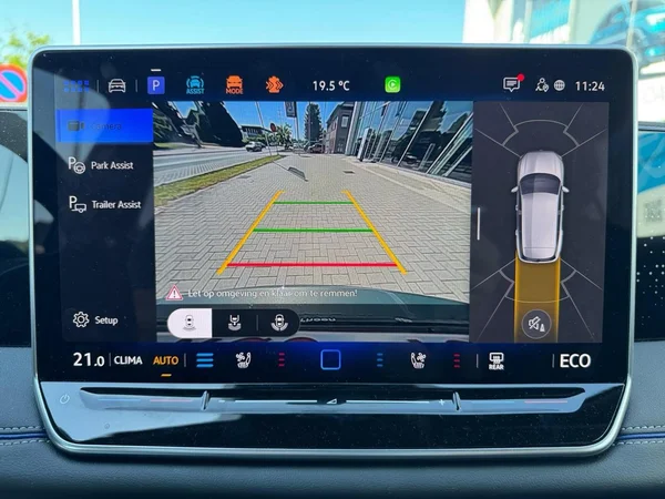 VOLKSWAGEN Tiguan eHybrid (PHEV) (2025) — foto 6 van 24