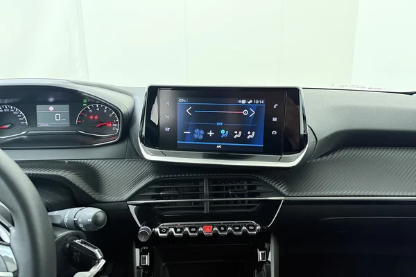 Peugeot 208 (2023) — foto 3 van 18