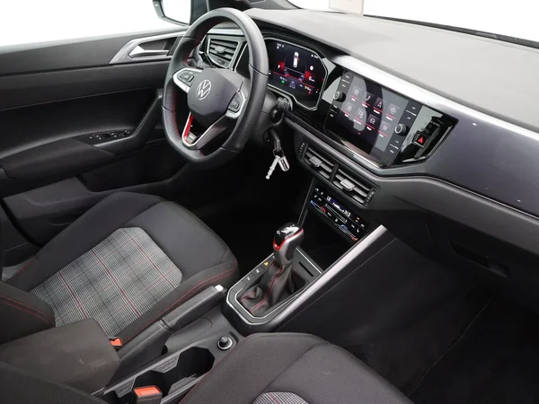 VOLKSWAGEN Polo GTI (2024) — foto 12 van 25