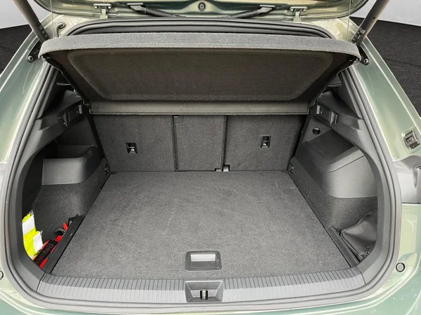 VOLKSWAGEN Tiguan (2025) — foto 2 van 18