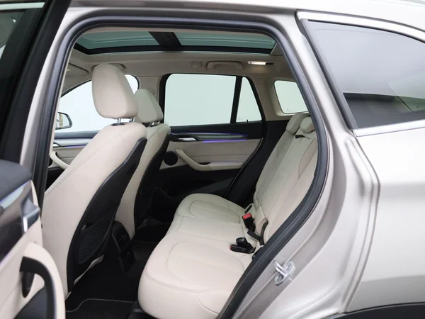 BMW X1 (2021) — foto 2 van 47