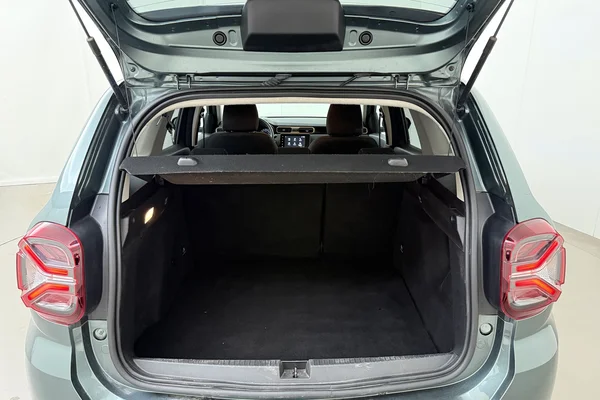Dacia Duster (2024) — foto 17 van 21