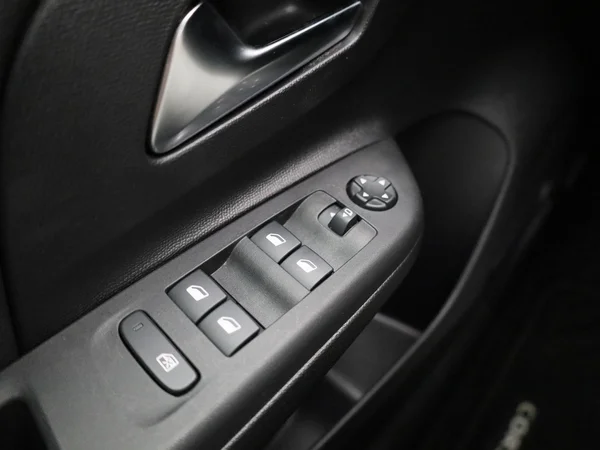 Opel Corsa (2022) — foto 15 van 36