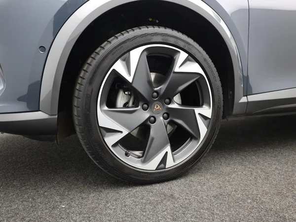 CUPRA Formentor (2024) — foto 20 van 22