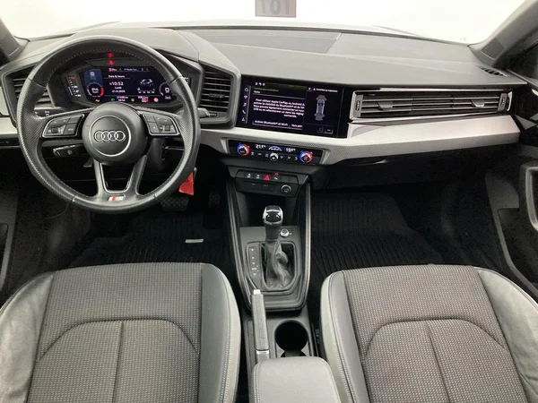 AUDI A1 Sportback (2024) — foto 10 van 36