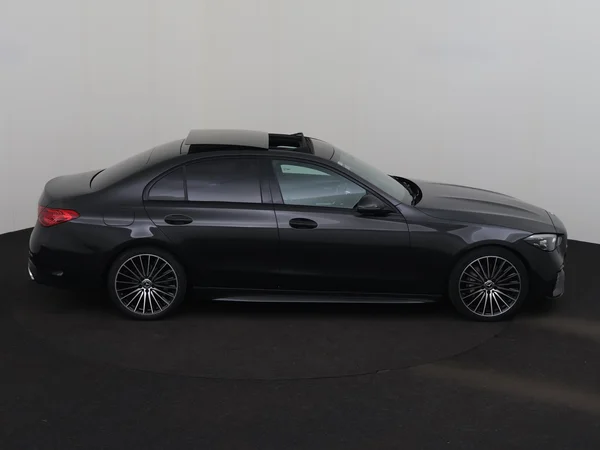 MERCEDES C 180 (2022) — foto 26 van 30