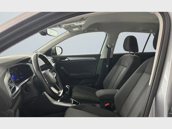 Volkswagen T-Roc (2023) — foto 15 van 15