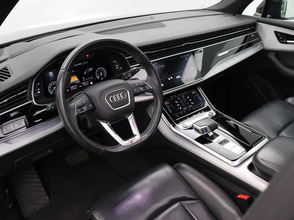 AUDI Q7 PHEV (2021) — foto 11 van 28