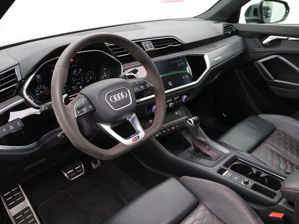 AUDI RS Q3 (2023) — foto 23 van 29
