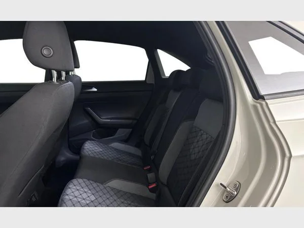 Volkswagen Taigo (2022) — foto 6 van 15