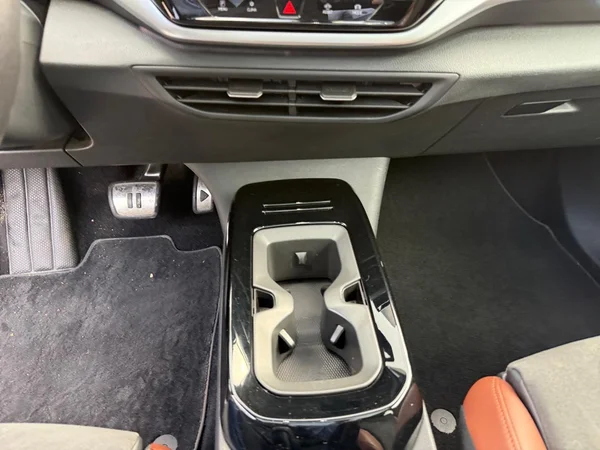 VOLKSWAGEN ID.4 (2023) — foto 4 van 23