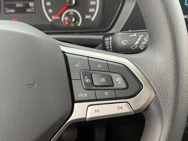 VOLKSWAGEN Caddy Maxi Dsl (2024) — foto 8 van 21
