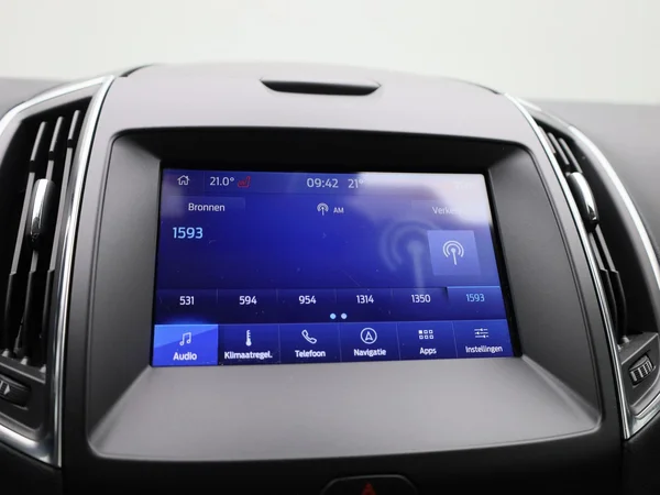 Ford S-Max (2022) — foto 13 van 39