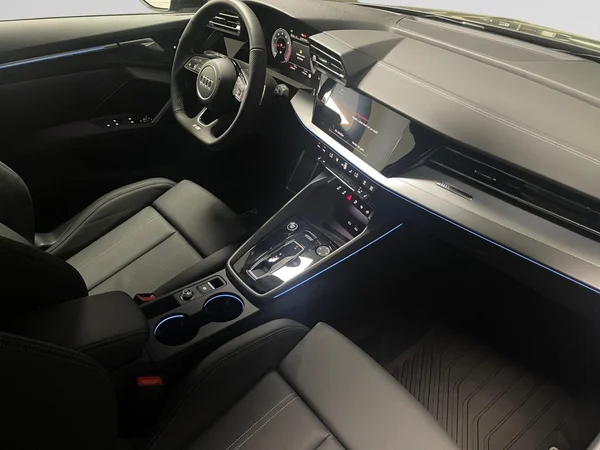 AUDI A3 Sedan (2025) — foto 13 van 15