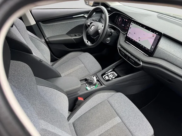 SKODA Octavia SW (2024) — foto 7 van 13