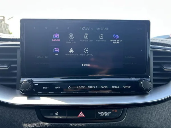 KIA XCeed (2024) — foto 14 van 35