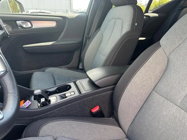 VOLVO XC40 (2024) — foto 15 van 31