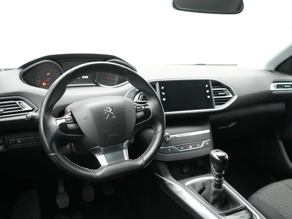 PEUGEOT 308 SW (2019) — foto 2 van 23