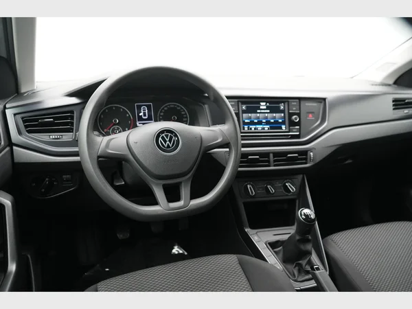 VOLKSWAGEN Polo (2021) — foto 7 van 22