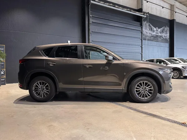 Mazda CX-5 (2018) — foto 16 van 22