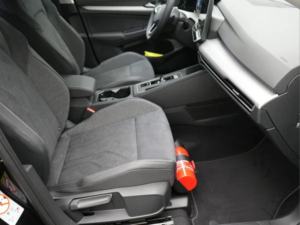 VOLKSWAGEN Golf VIII (2026) — foto 7 van 10