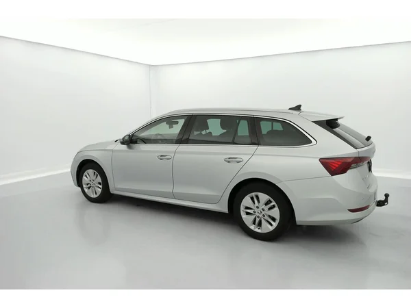 SKODA Octavia SW (2024) — foto 28 van 35