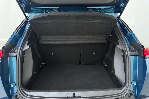 Peugeot 2008 (2025) — foto 12 van 16