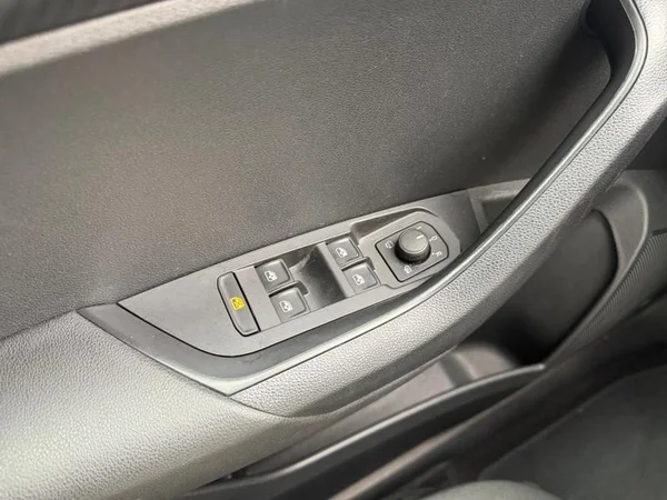 SKODA Karoq Dsl (2022) — foto 18 van 32