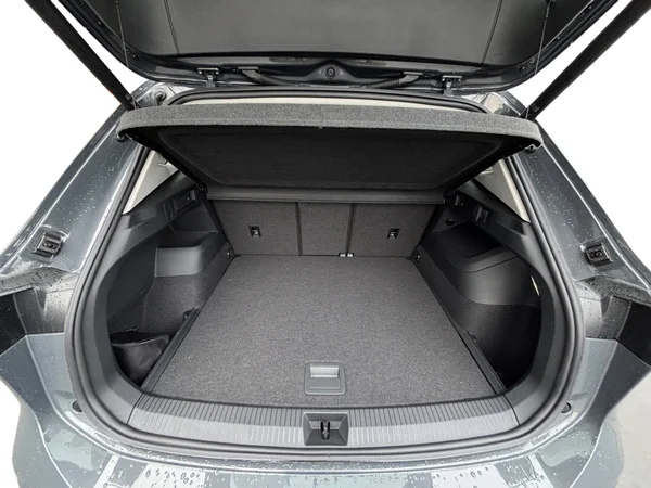 VOLKSWAGEN Tiguan (2025) — foto 13 van 24