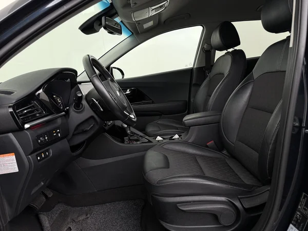 KIA NIRO (2021) — foto 2 van 29