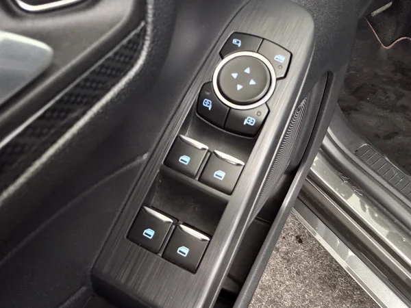 FORD Kuga (2022) — foto 21 van 36