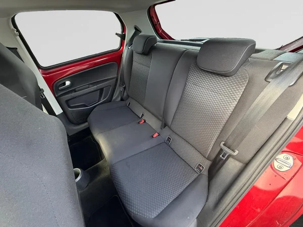VOLKSWAGEN Up! (2023) — foto 9 van 24